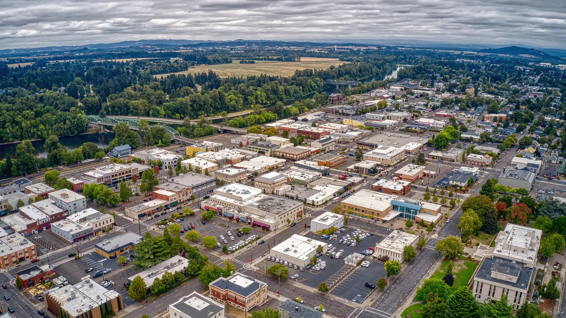 Oregon Cascades West Council of Governments connects local governments and communities with services in senior care, community programs, economic development, and transportation.